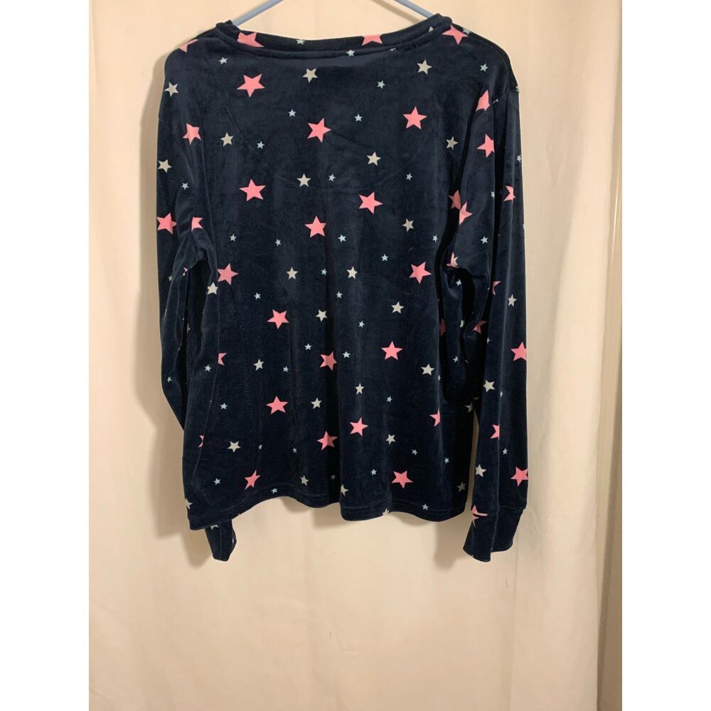 Women’s “Let’s Get Cozy” Star Print Plush Long Sleeve Top Size L